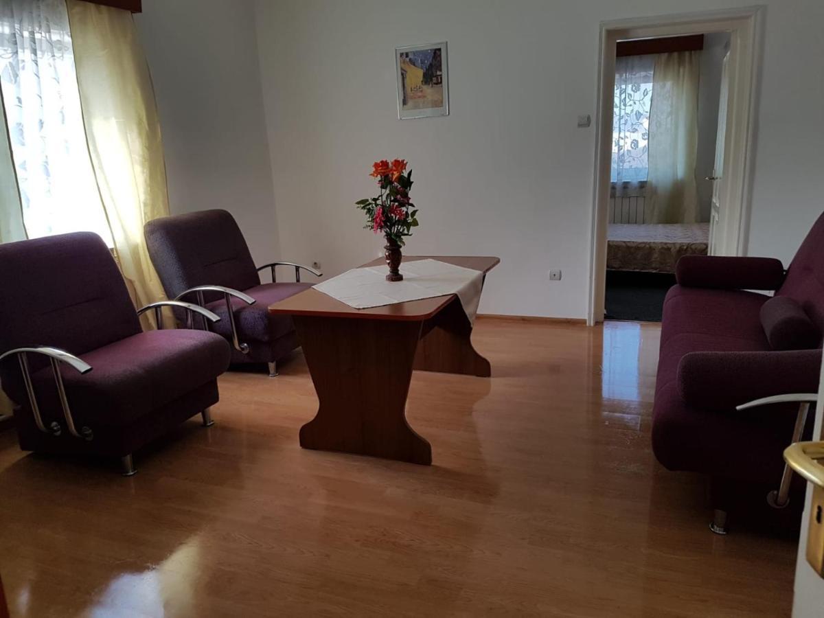 Pensiune Restaurant Arconi Navodari Ngoại thất bức ảnh