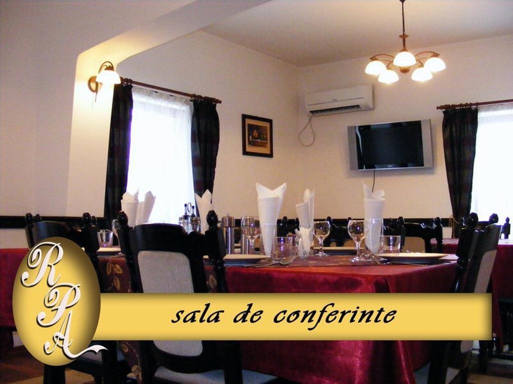 Pensiune Restaurant Arconi Navodari Ngoại thất bức ảnh
