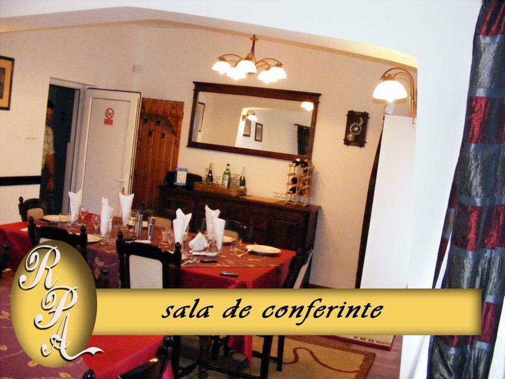 Pensiune Restaurant Arconi Navodari Ngoại thất bức ảnh